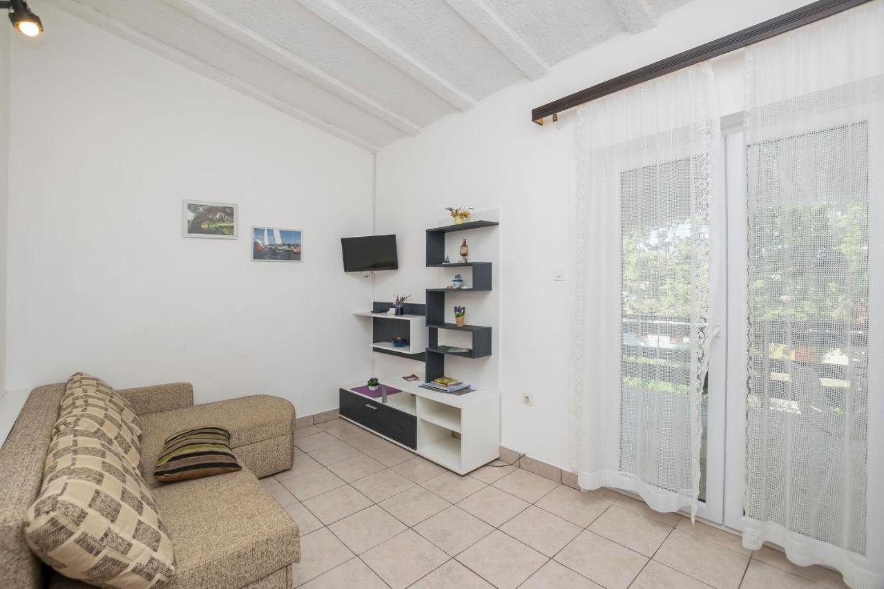 Apartments Mira بريفلاكا المظهر الخارجي الصورة