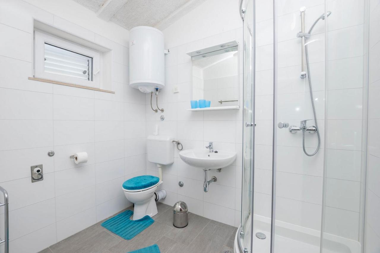 Apartments Mira بريفلاكا المظهر الخارجي الصورة