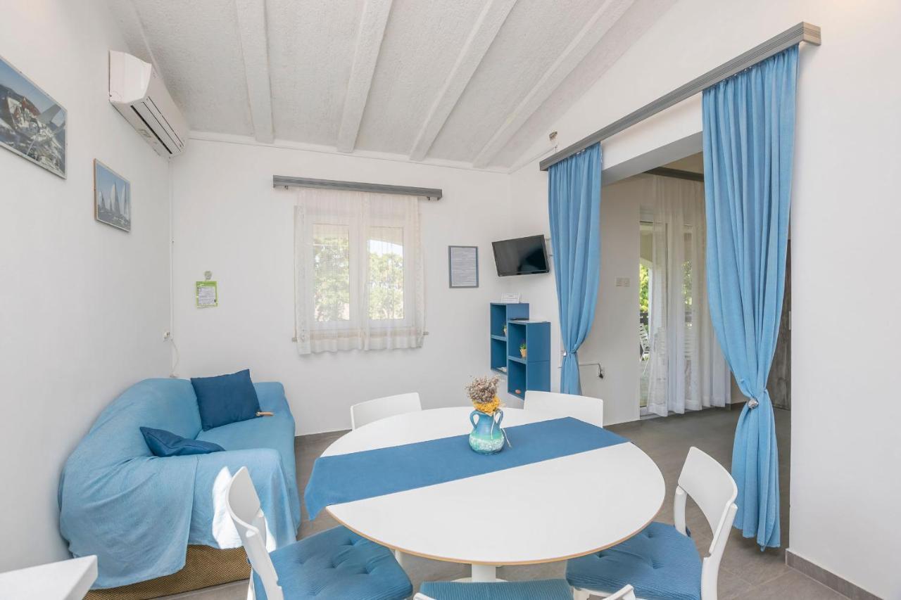 Apartments Mira بريفلاكا المظهر الخارجي الصورة